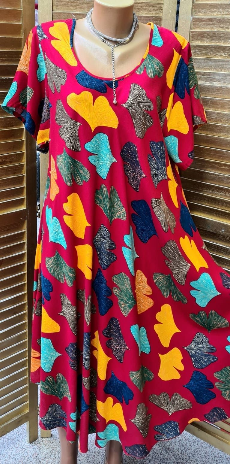 WhatsApp Image 2025 03 05 at 10.25.21 6 - Rochie Maxi din Vascoza cod 0010