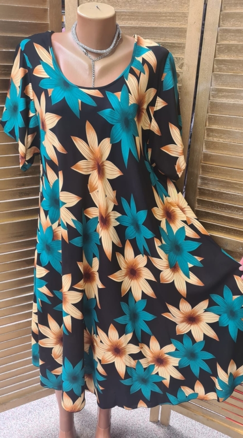 WhatsApp Image 2025 03 05 at 10.25.23 5 - Rochie Maxi din Vascoza cod 0023