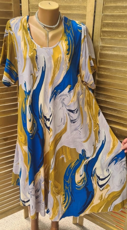 WhatsApp Image 2025 03 05 at 10.25.23 - Rochie Maxi din Vascoza cod 0029