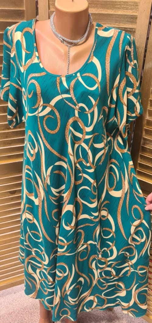 WhatsApp Image 2025 03 05 at 10.25.24 1 - Rochie Maxi din Vascoza cod 0030