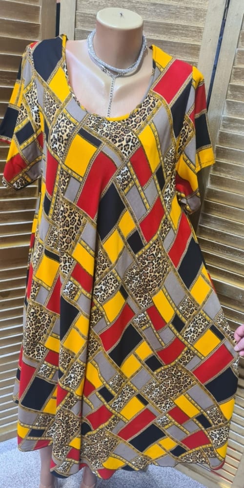 WhatsApp Image 2025 03 05 at 10.25.24 6 - Rochie Maxi din Vascoza cod 0036