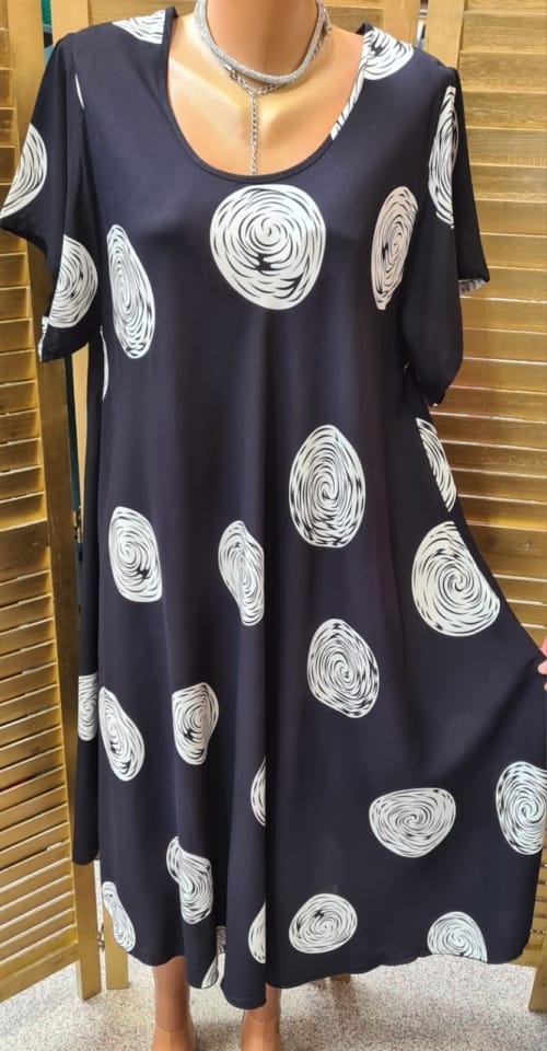 WhatsApp Image 2025 03 05 at 10.25.25 2 - Rochie Maxi din Vascoza cod 0032