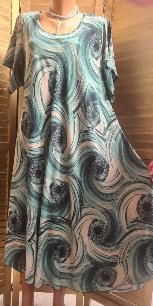 WhatsApp Image 2025 03 05 at 10.25.26 8 - Rochie Maxi din Vascoza cod 0047