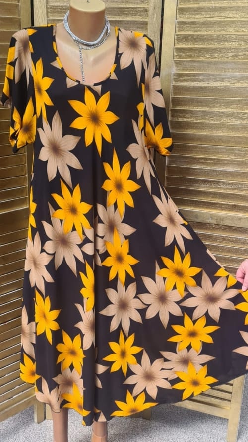 WhatsApp Image 2025 03 05 at 10.25.28 4 - Rochie Maxi din Vascoza cod 0065