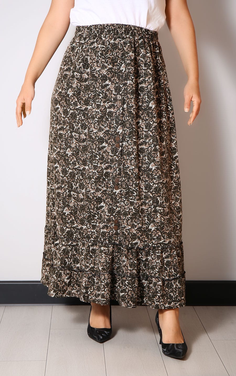 Fusta Lunga cu Volan si Nasturi 010 35 - Fusta Lunga cu Volan si Nasturi 010 IMG 2940 - Fusta Lunga cu Volan si Nasturi 010