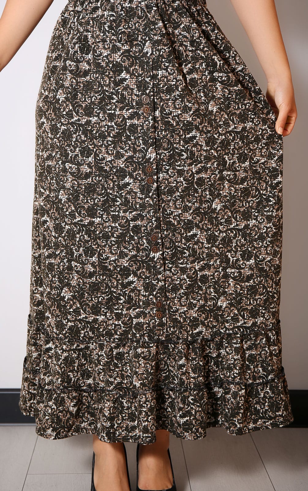 IMG 2941 - Fusta Lunga cu Volan si Nasturi 010