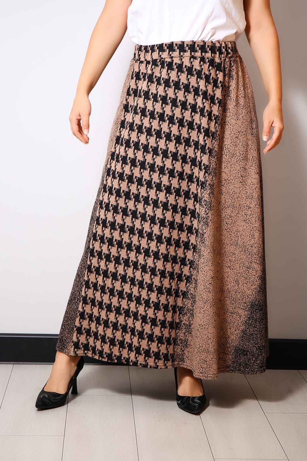 Fusta Lunga din Stofa 001 38 - Fusta Lunga din Stofa 001 1 12 - Fusta Lunga din Stofa 001