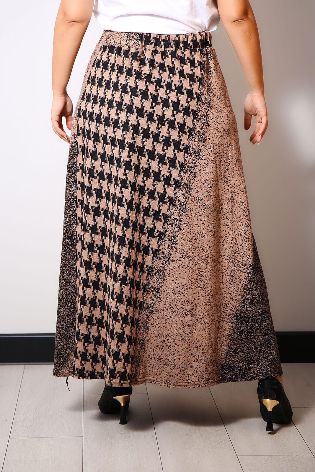 Fusta Lunga din Stofa 001 3 - Fusta Lunga din Stofa 001 Fusta Lunga din Stofa 001 - imagine 3