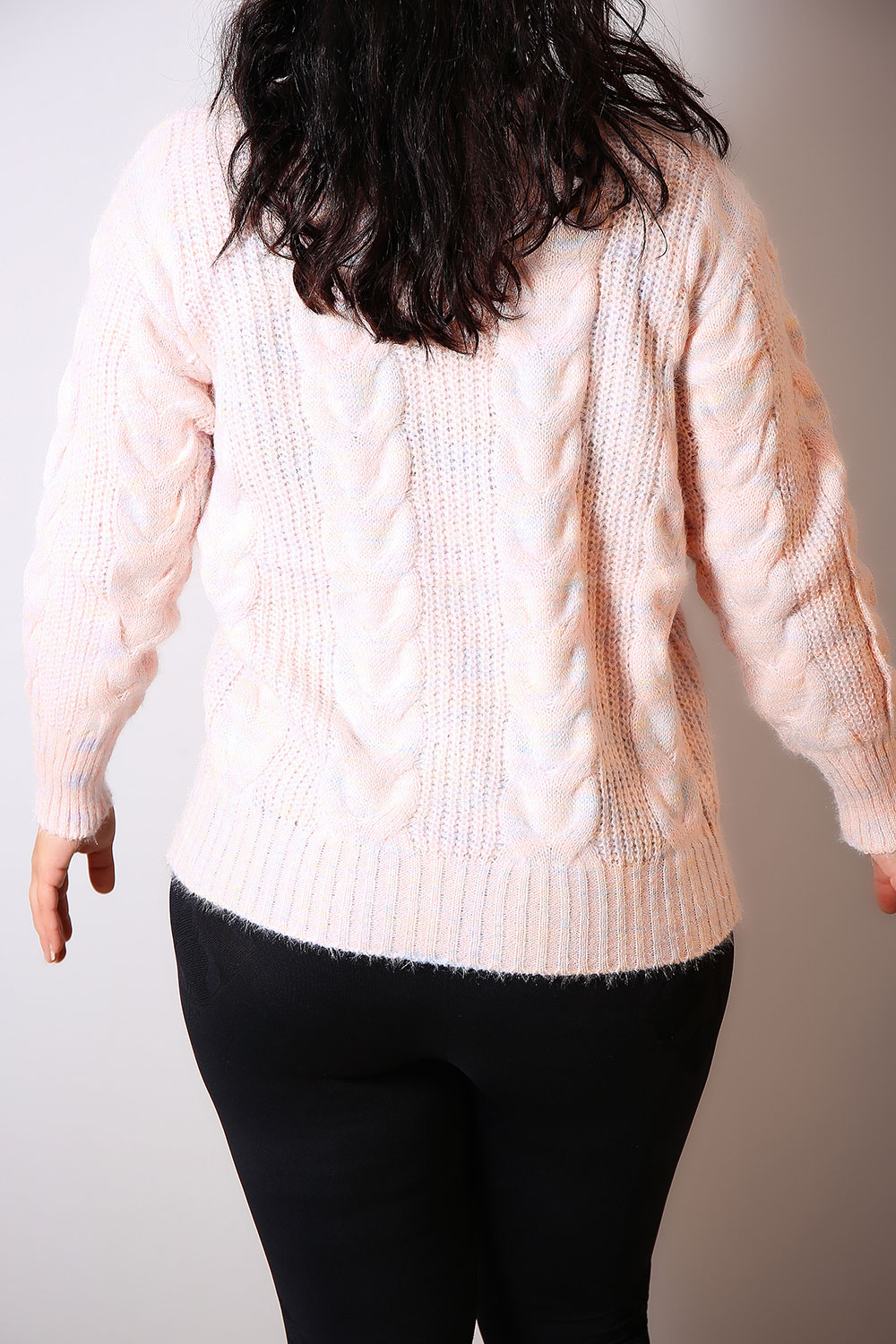 img 3350 - Plover Mohair Cod PMS 0001